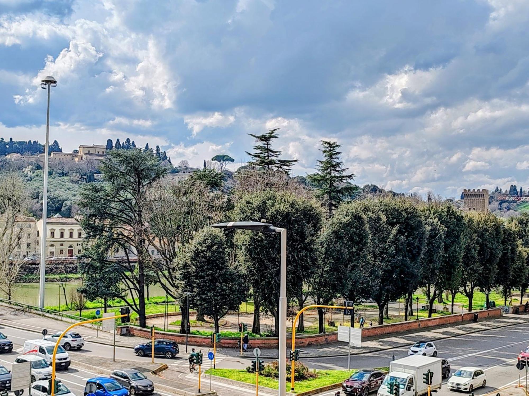 Lungarno Del Tempio River View By 360rentals *